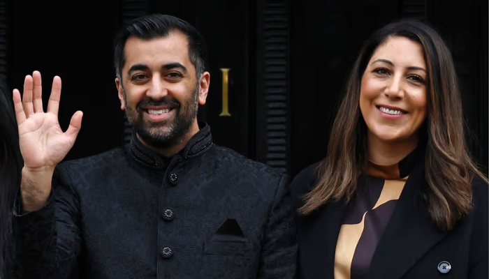 aamer anwar wife