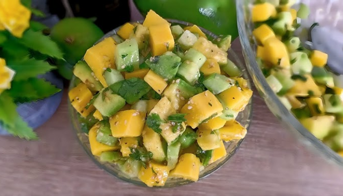 best ensalada con palta near me
